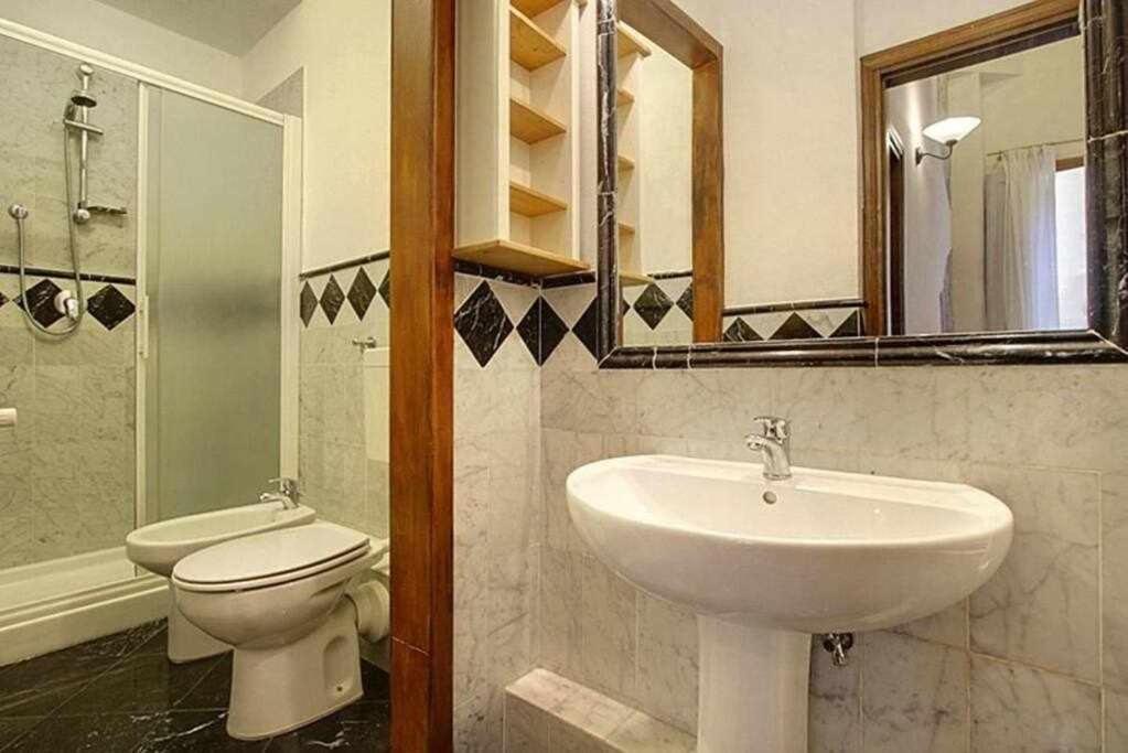 Panzani Rustico Vicino Santa Maria Novella Apartment ฟลอเรนซ์ ภายนอก รูปภาพ